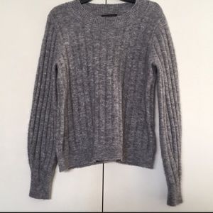 Banana Republic Cozy Gray Ribbed Sweater Size M